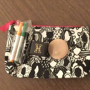 Ipsy Lot w/ Bag, Highlighter, Eyeshadow, and Liner